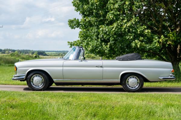 Mercedes Benz 280SE 3.5 Convertible 1970